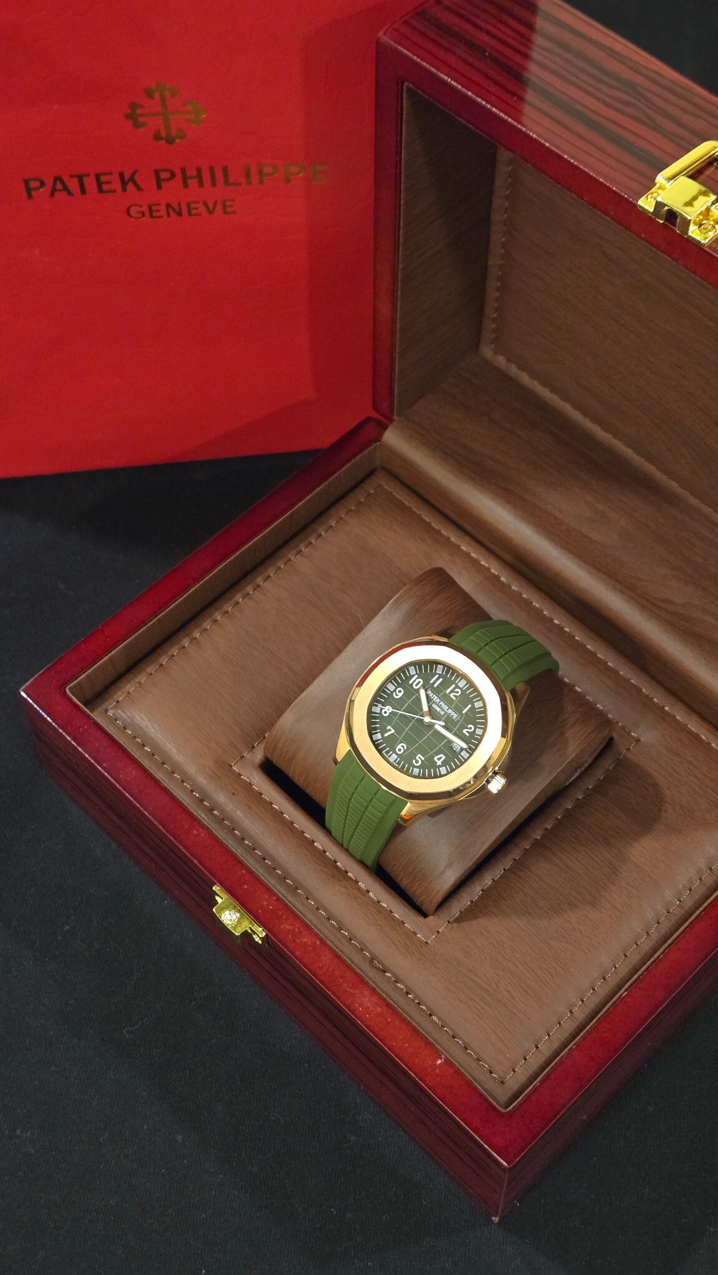 PATEK PHILIPPE -AQUANAUT GR