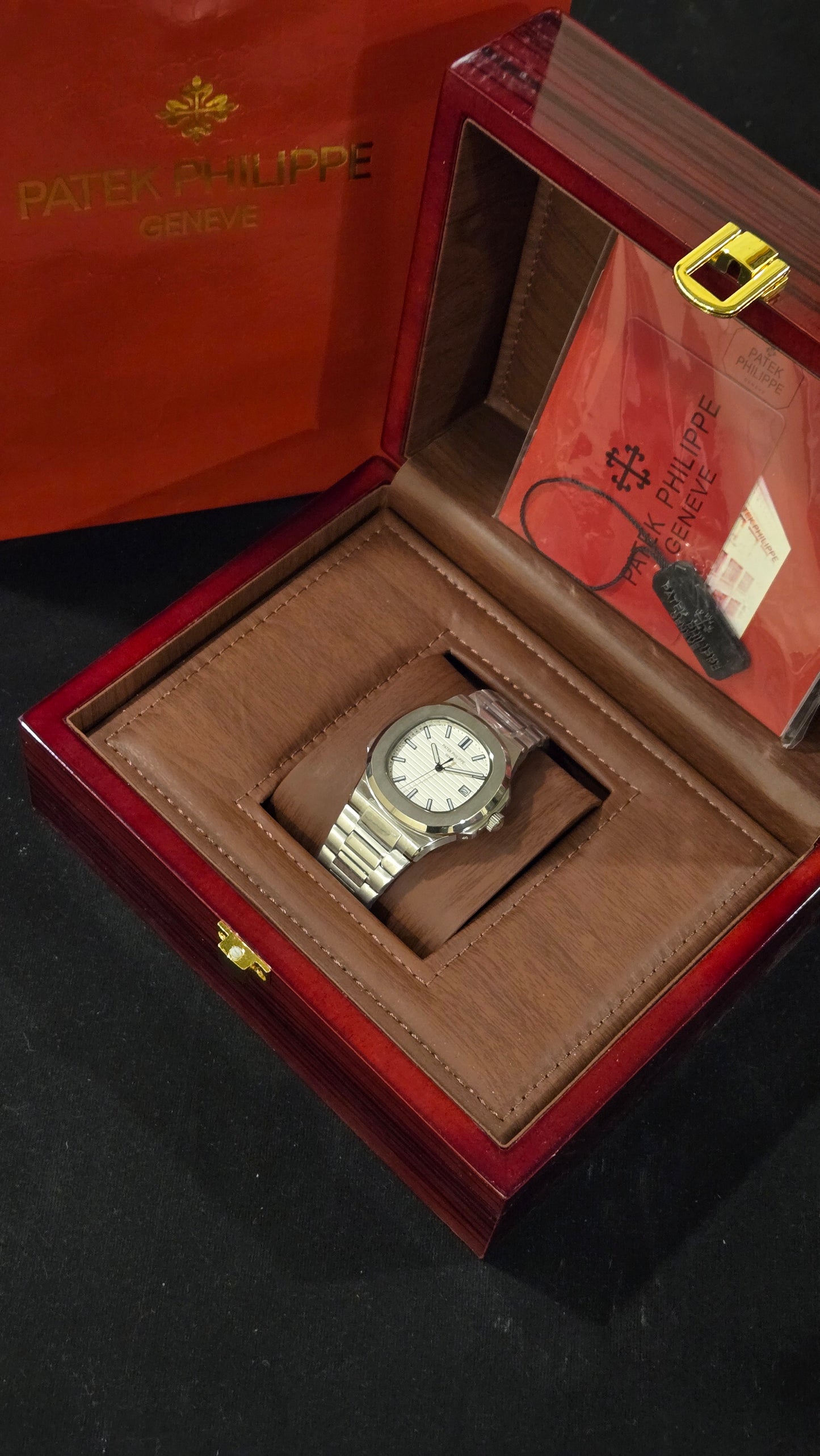 PATEK PHILIPPE - Nautilus SW