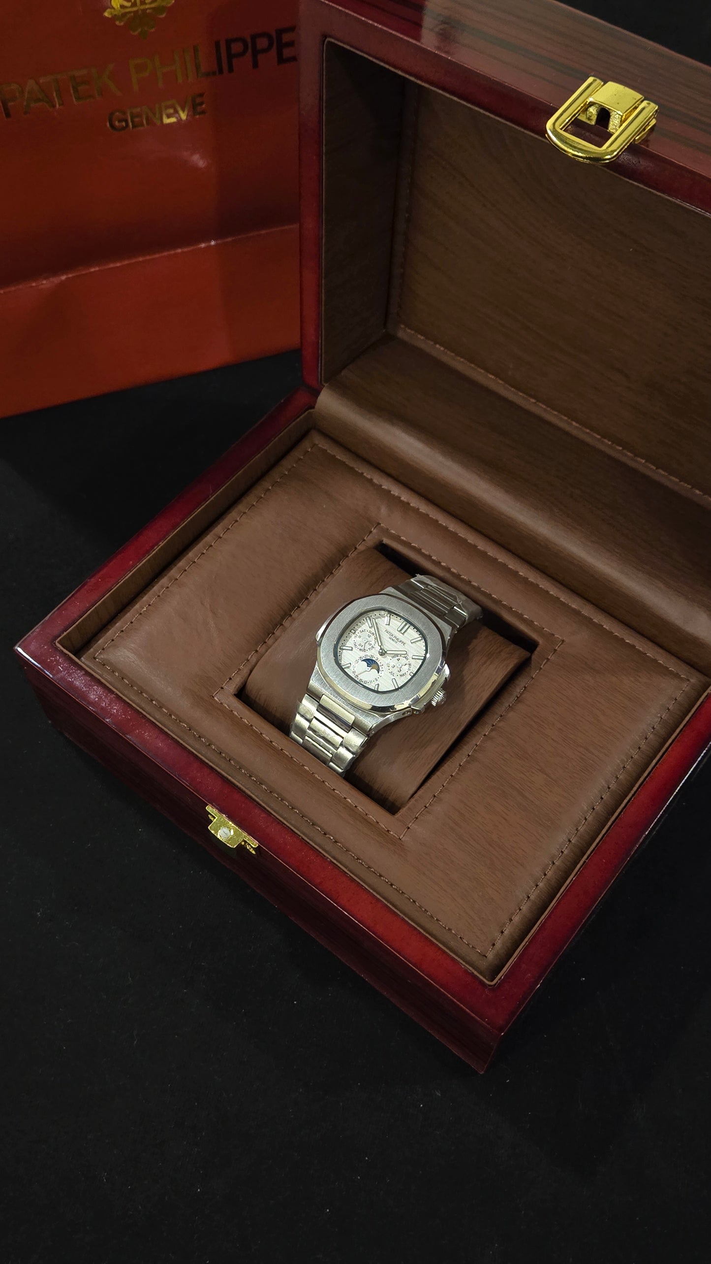 PATEK PHILIPPE -PERPETUAL CALENDAR SW