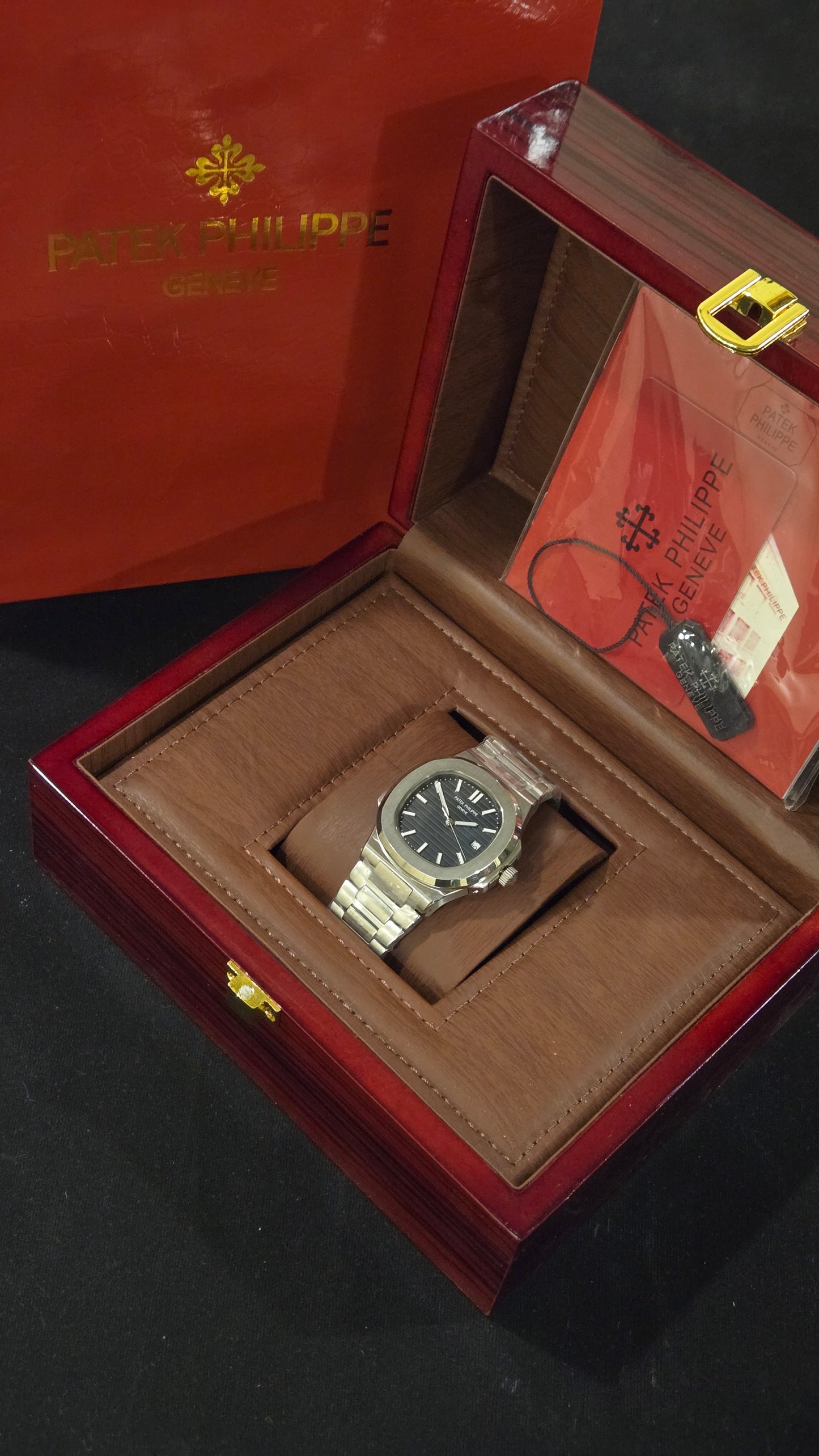 PATEK PHILIPPE - Nautilus SB