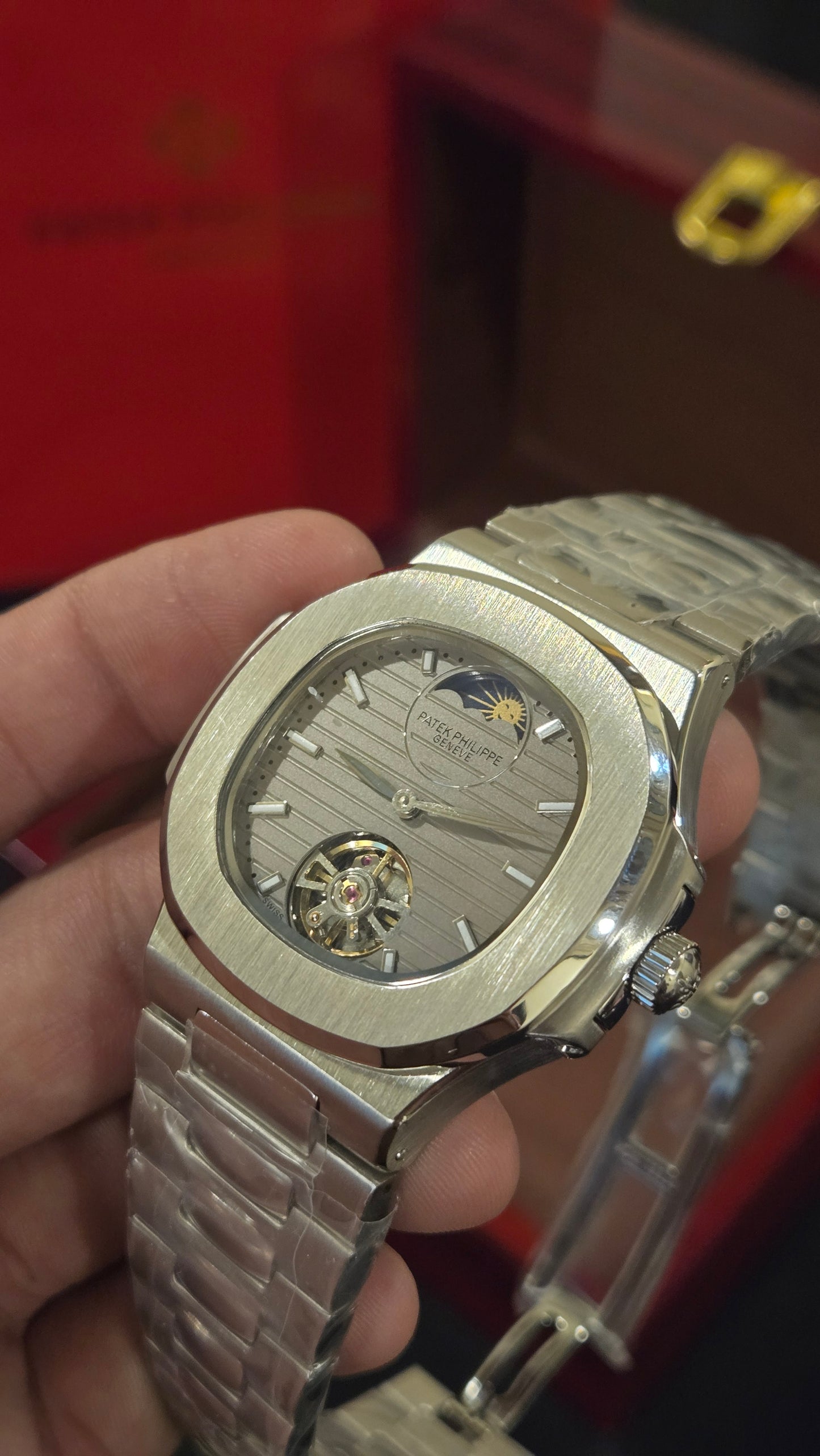 PATEK PHILIPPE -OPEN HEART SGY