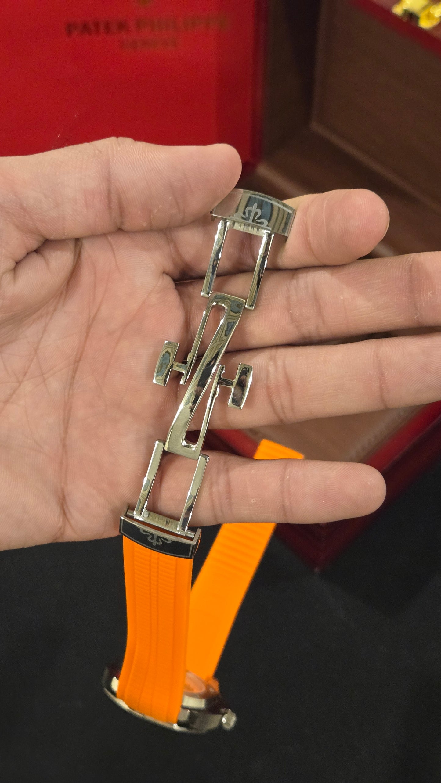 PATEK PHILIPPE -AQUANAUT DOR