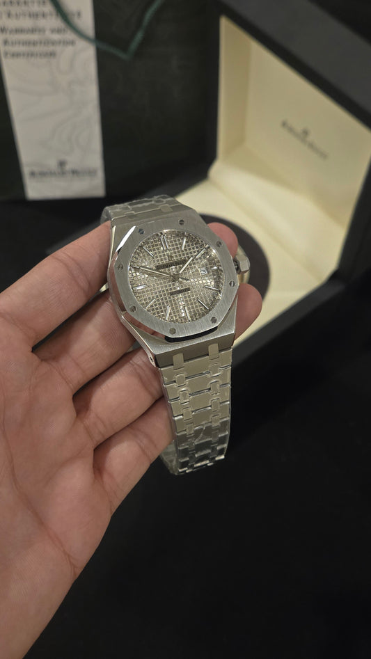 AUDEMARS PIGUET - ROYAL OAK SGY