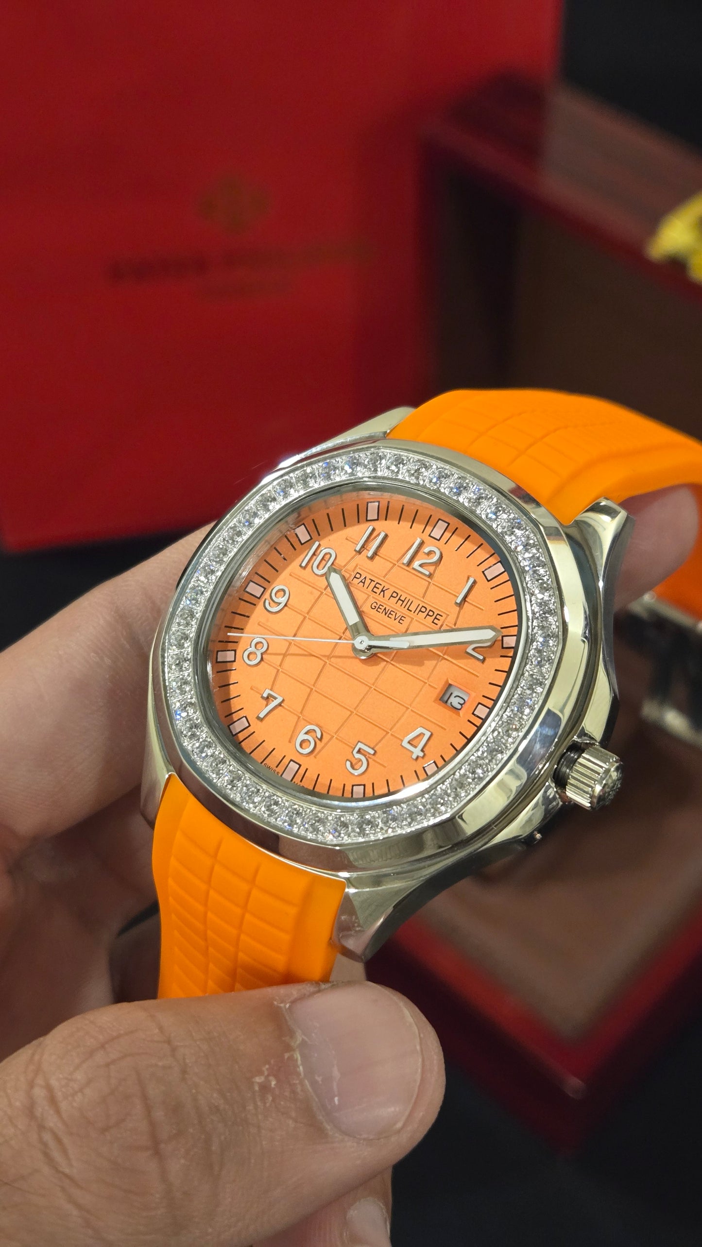 PATEK PHILIPPE -AQUANAUT DOR