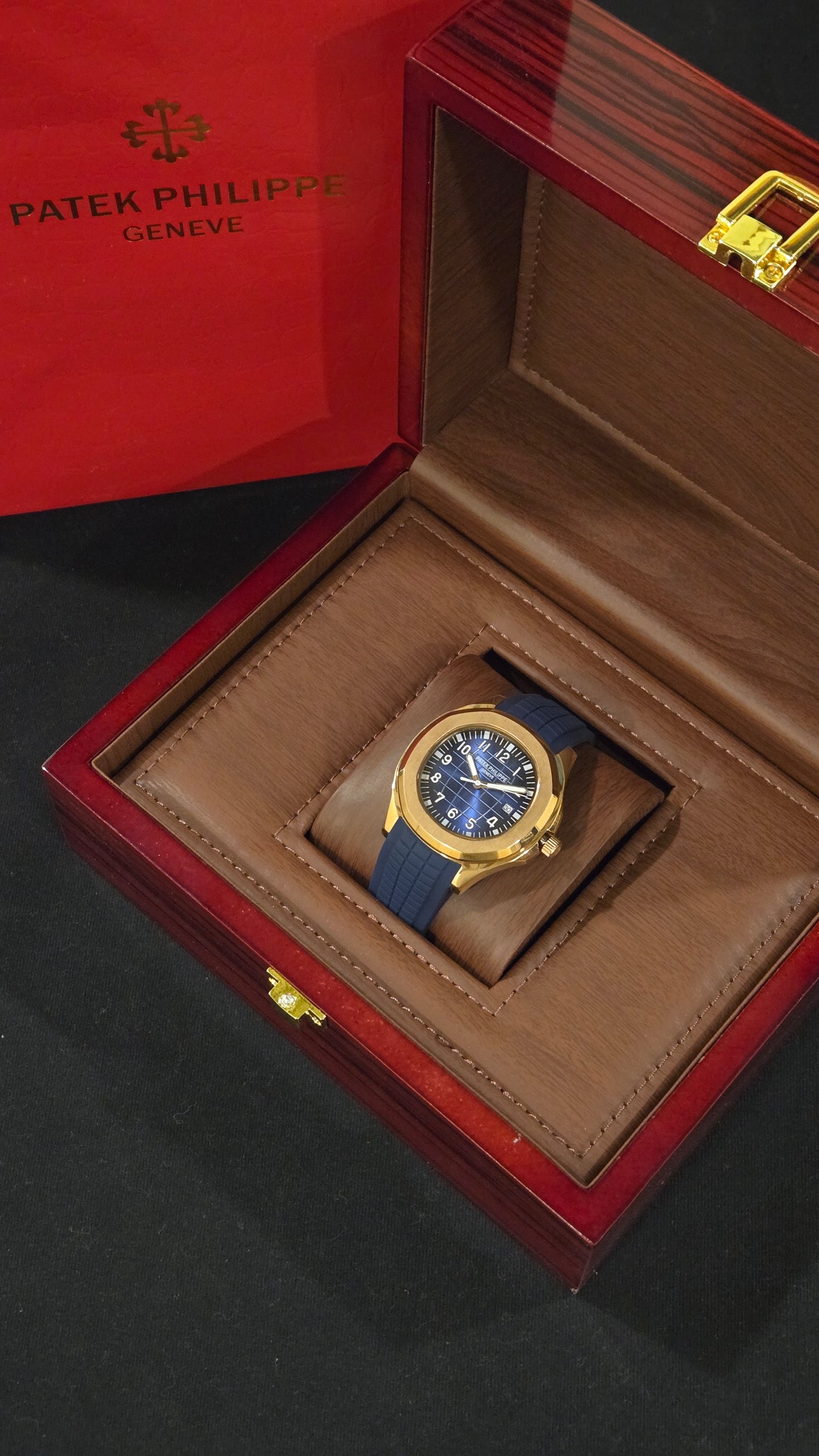 PATEK PHILIPPE -AQUANAUT BU