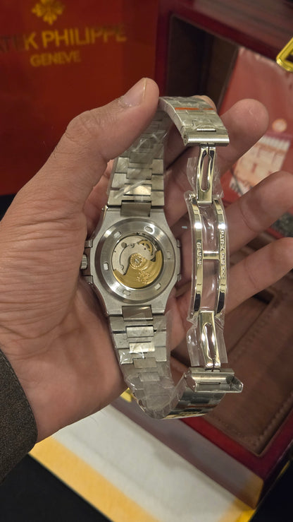 PATEK PHILIPPE - Nautilus SBU