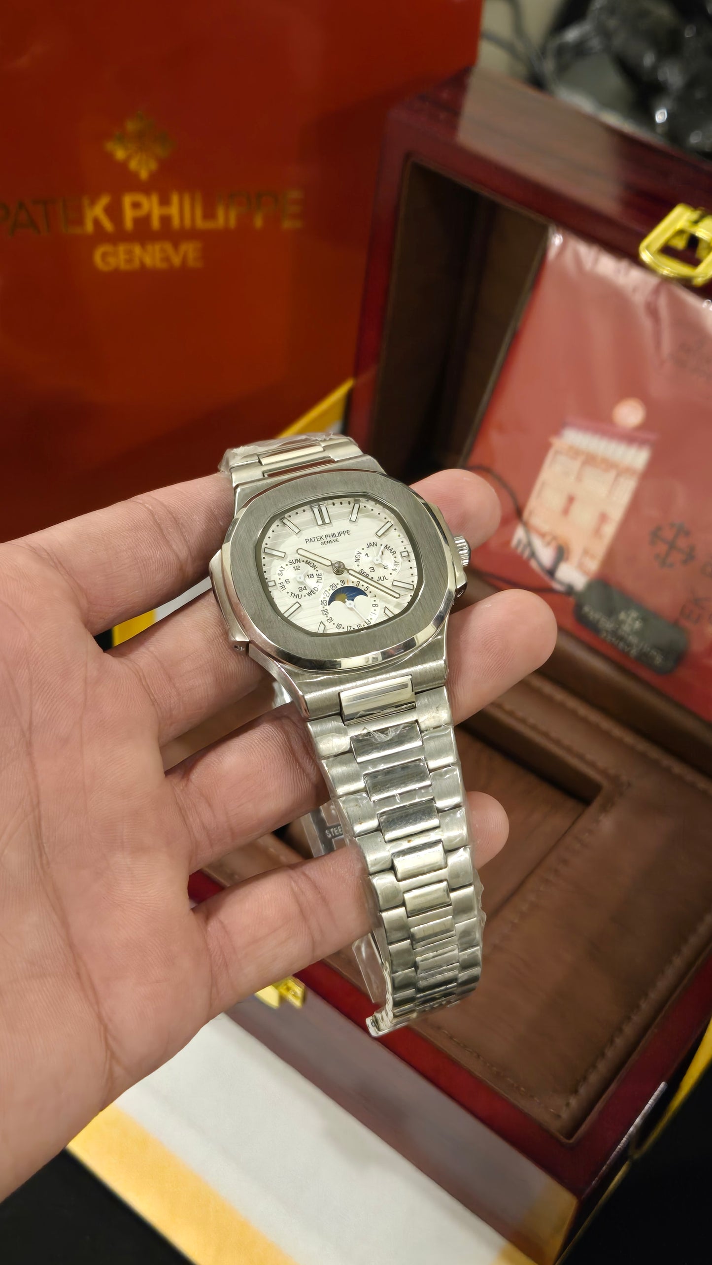 PATEK PHILIPPE -PERPETUAL CALENDAR SW