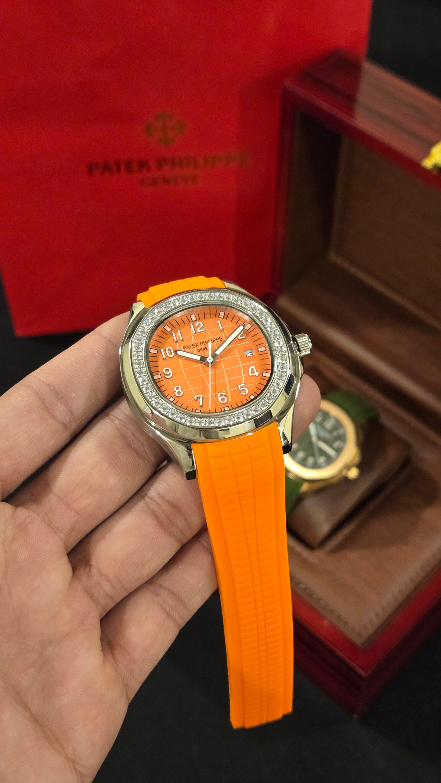 PATEK PHILIPPE -AQUANAUT DOR